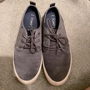 Mens Toms size 10.5